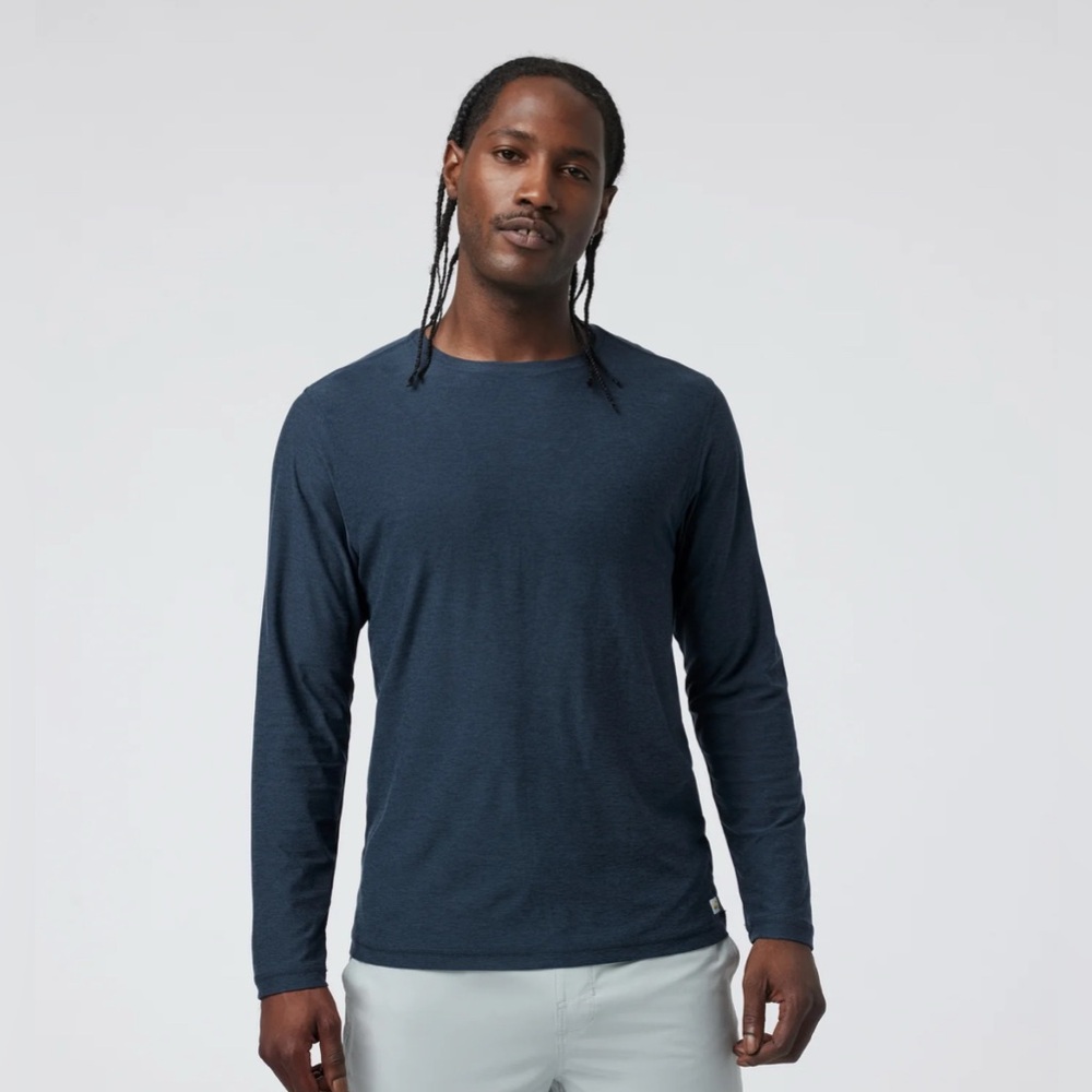 Vuori Mens Strato Tech Pullover Long Sleeve Size M Outdoors Fitness Trails Gym‎